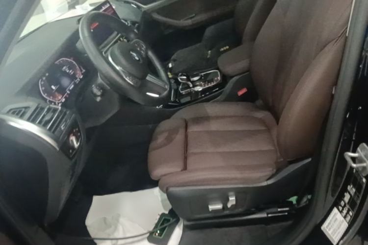 Used BMW X3 2022 Restyled xDrive25i M Sport Package Left Front Seat