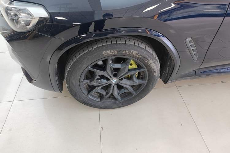 Used BMW X3 2022 Restyled xDrive25i M Sport Package Left Front Wheel Hub