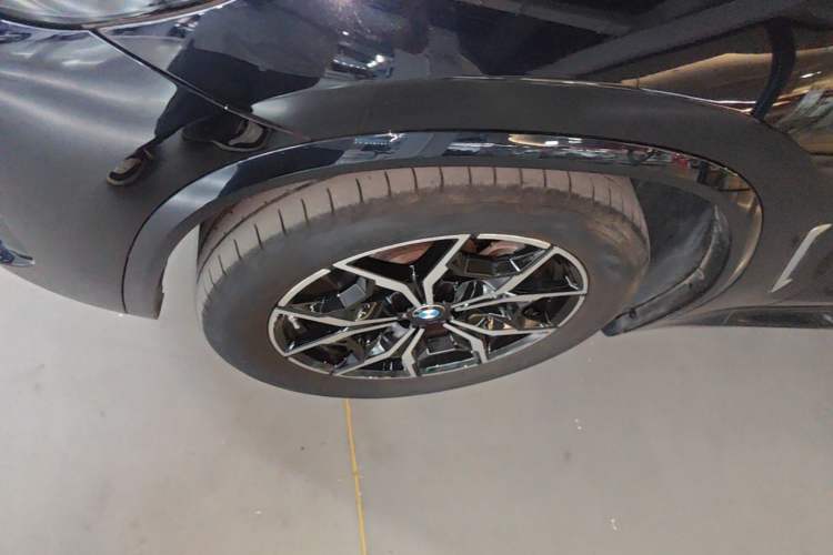 Used BMW X3 2022 Restyled xDrive25i M Sport Package Left Front Wheel Hub
