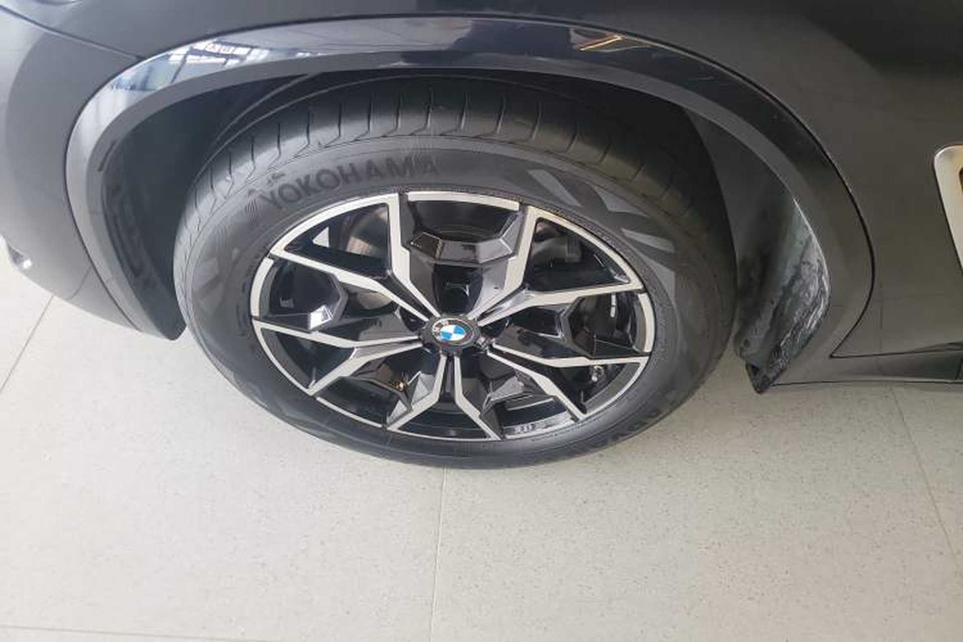 Used BMW X3 2022 xDrive25i M Sport Package Left Front Wheel Hub