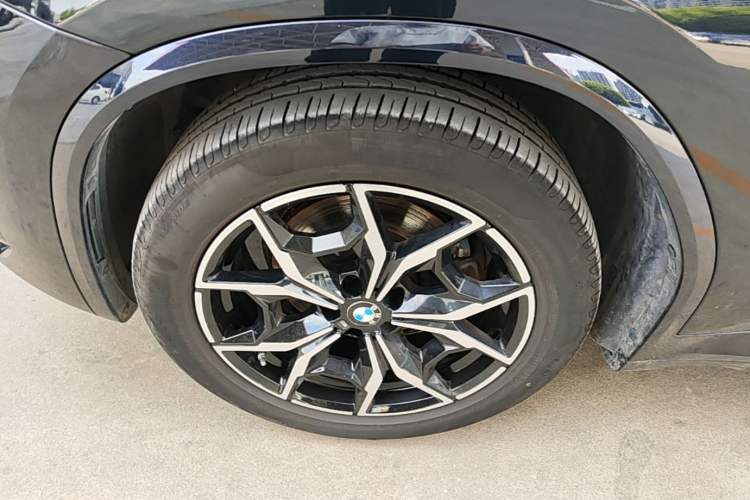 Used BMW X3 2022 Restyled xDrive25i M Sport Package Left Front Wheel Hub