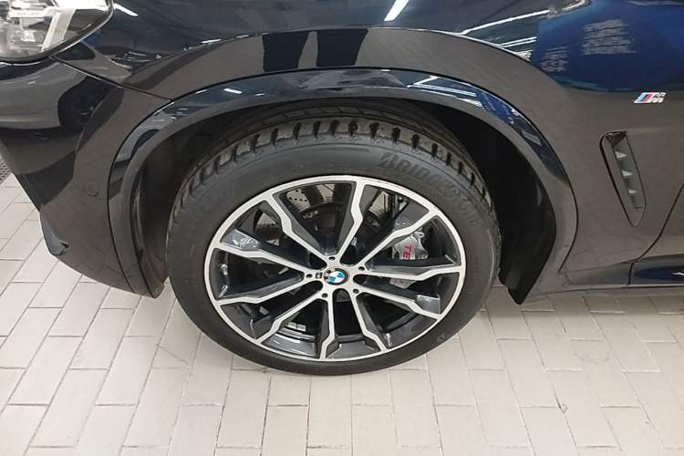 Used BMW X3 2022 Facelift xDrive30i Luxury Edition M Night Edition Package Left Front Wheel Hub