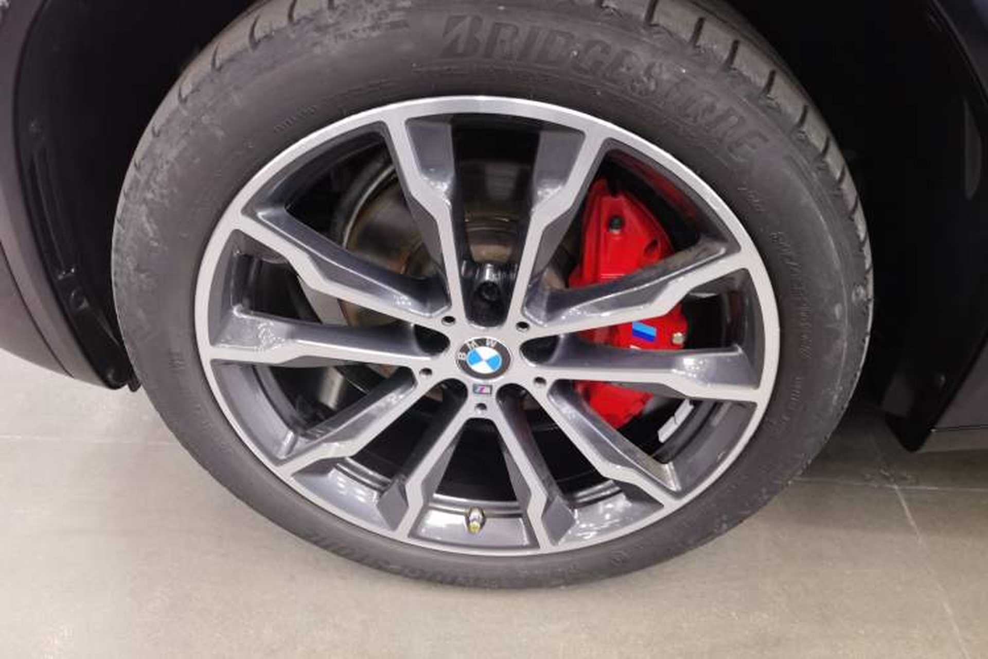 Used BMW X3 2022 Second Facelift xDrive30i Leading Edition M Night Sky Package Left Front Wheel Hub