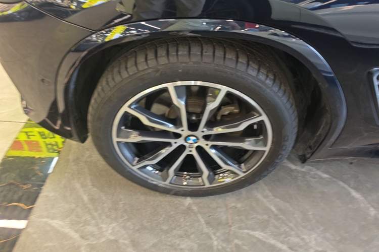 Used BMW X3 2022 Facelift xDrive30i Luxury Edition M Night Edition Package Left Front Wheel Hub
