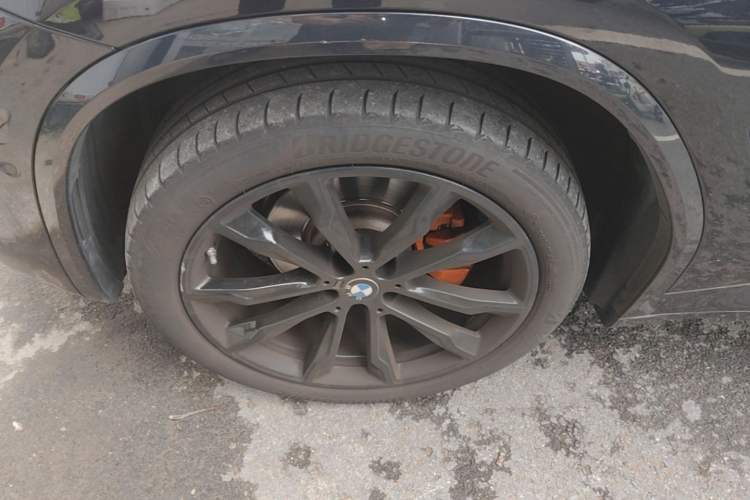 Used BMW X3 2022 Second Facelift xDrive30i Leading Edition M Night Sky Package Left Front Wheel Hub