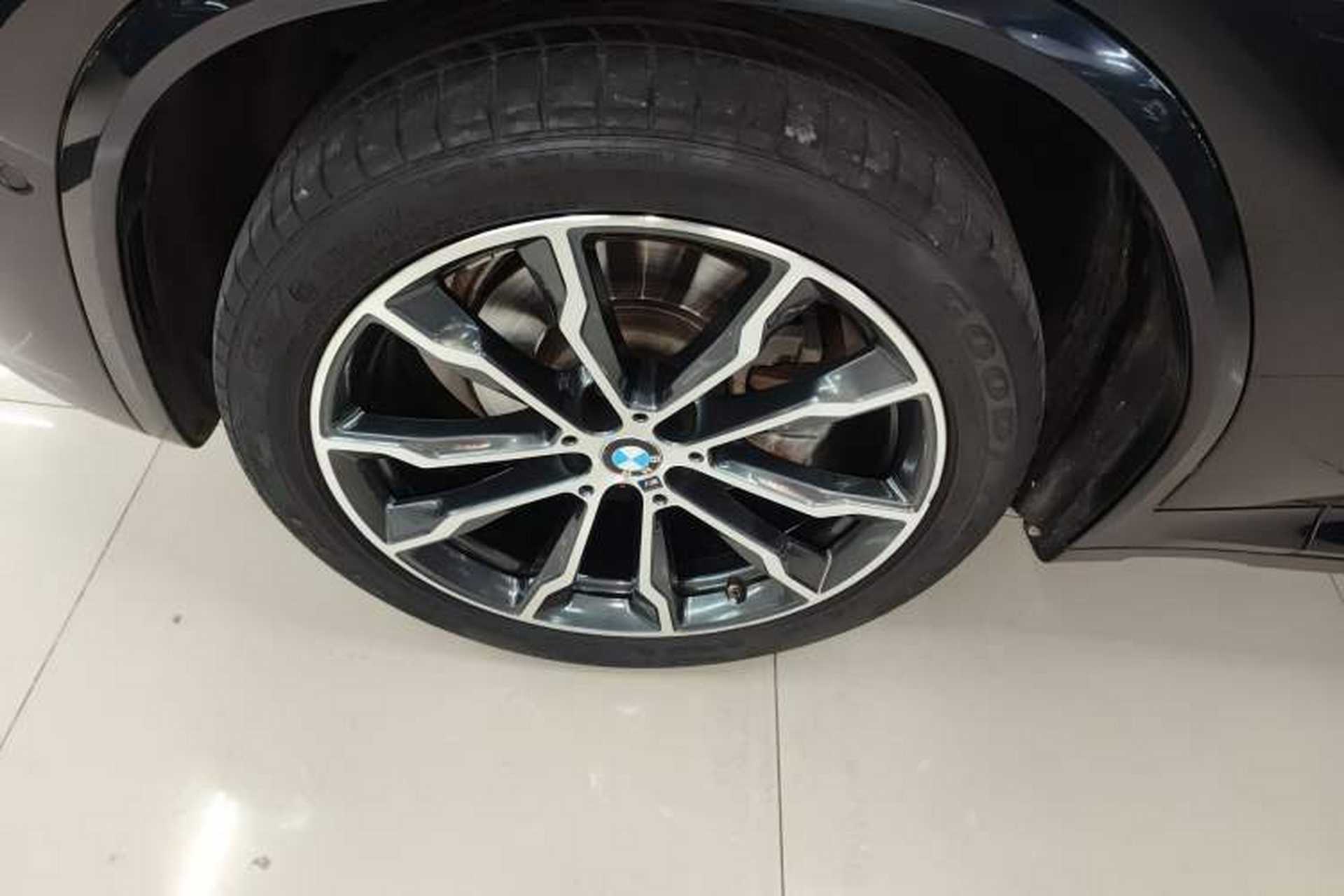 Used BMW X3 2022 xDrive30i Luxury Model M Night Sky Package Left Front Wheel Hub