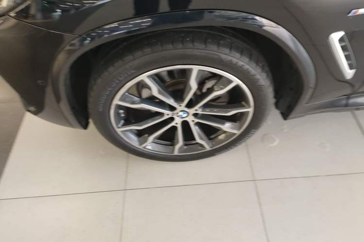 Used BMW X3 2022 Second Facelift xDrive30i Leading Edition M Night Sky Package Left Front Wheel Hub