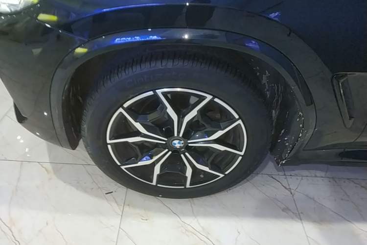 Used BMW X3 2022 xDrive25i M Sport Package Left Front Wheel Hub