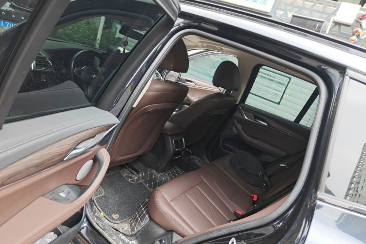 Used BMW X3 2022 xDrive30i Luxury Model M Night Sky Package Left Rear Seat