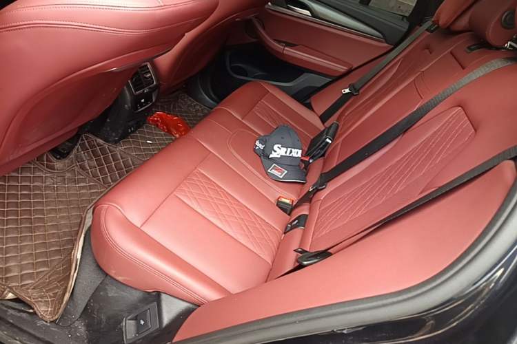 Used BMW X3 2022 Restyled xDrive30i Luxury Edition M Night Sky Package Left Rear Seat