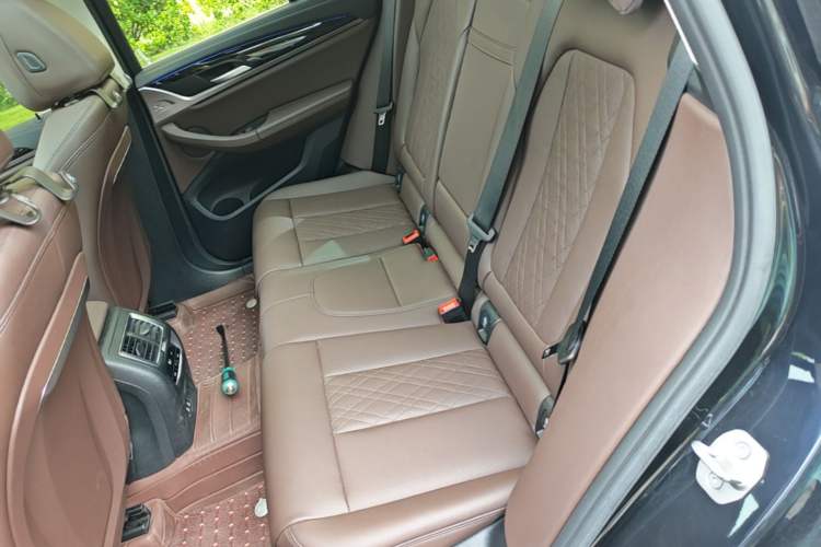 Used BMW X3 2022 Restyled xDrive25i M Sport Package Left Rear Seat