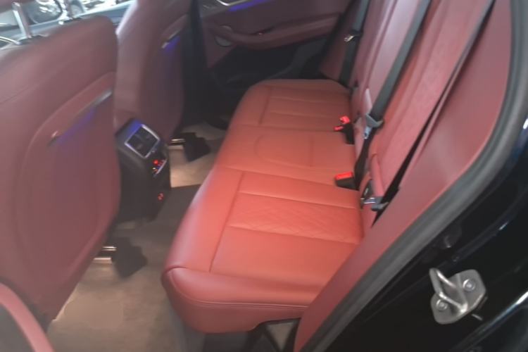 Used BMW X3 2022 xDrive30i Luxury Edition M Night Sky Package Left Rear Seat