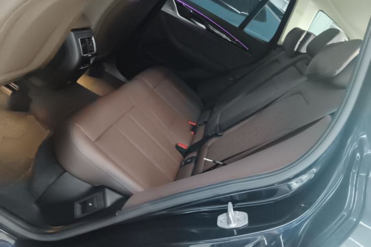 Used BMW X3 2022 Restyled xDrive25i M Sport Package Left Rear Seat
