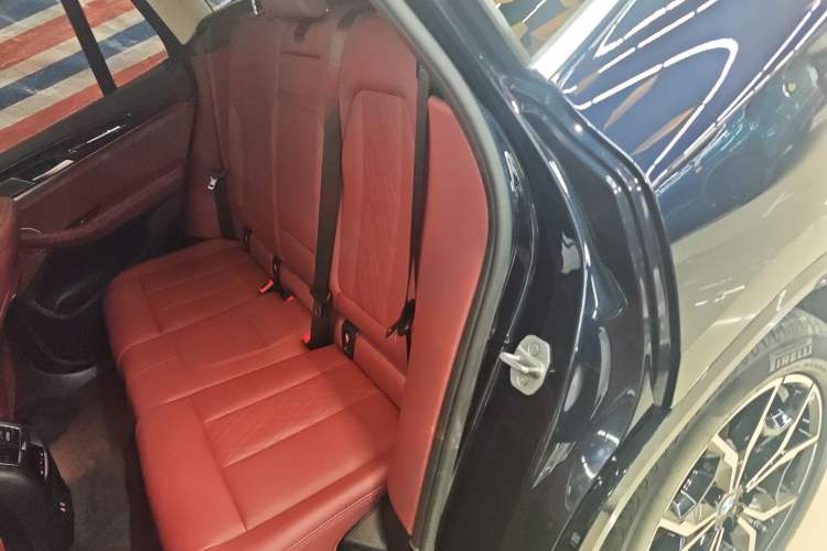 Used BMW X3 2022 xDrive25i M Sport Package Left Rear Seat