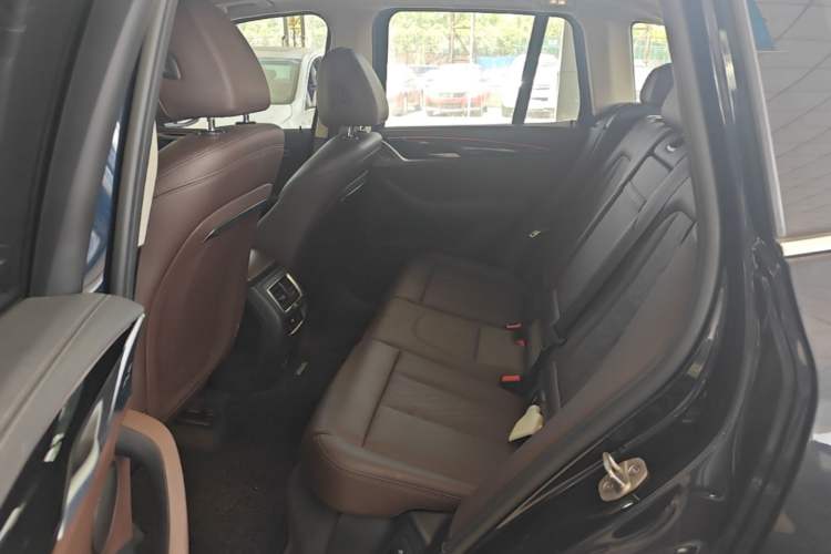Used BMW X3 2022 xDrive25i M Sport Package Left Rear Seat