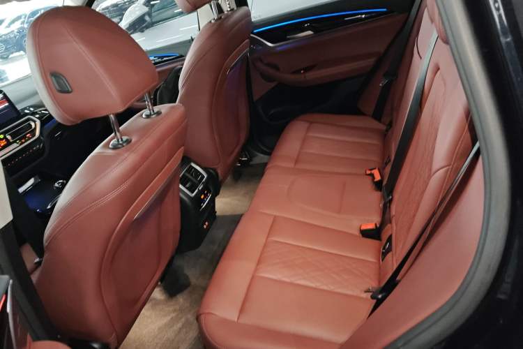 Used BMW X3 2022 Restyled xDrive25i M Sport Package Left Rear Seat
