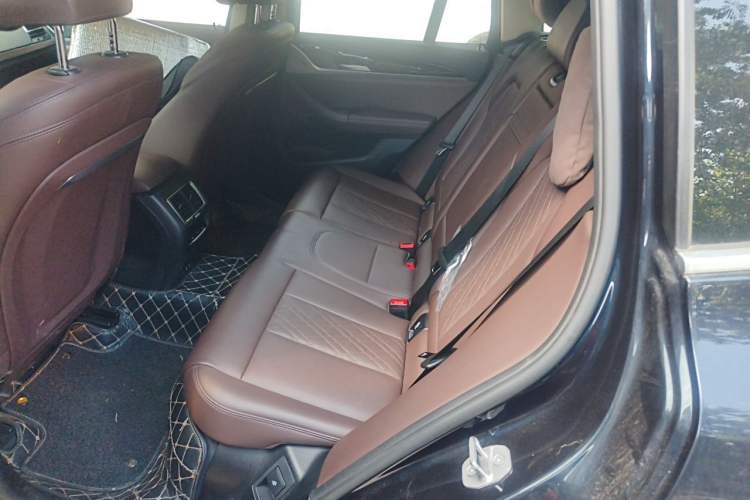 Used BMW X3 2022 xDrive25i M Sport Package Left Rear Seat