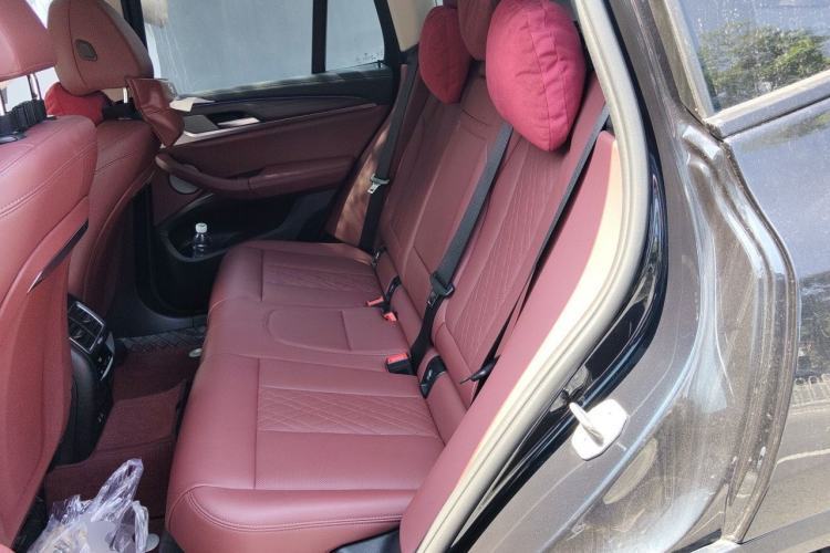 Used BMW X3 2022 Second Facelift xDrive30i Leading Edition M Night Sky Package Left Rear Seat