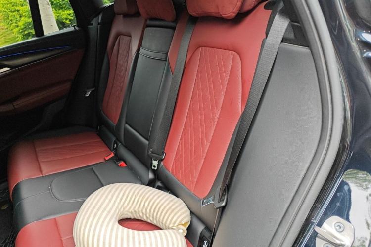 Used BMW X3 2022 xDrive30i Luxury Edition M Night Sky Package Left Rear Seat
