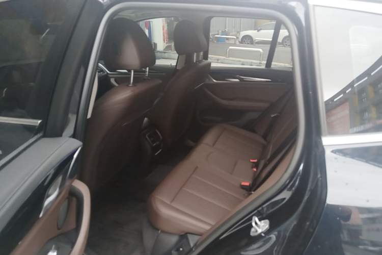 Used BMW X3 2022 Restyled xDrive25i M Sport Package Left Rear Seat