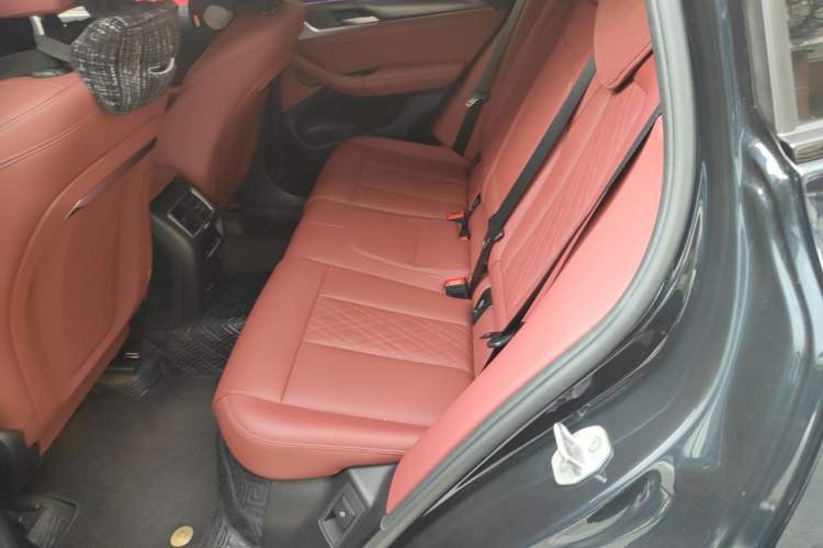 Used BMW X3 2022 Second Facelift xDrive30i Luxury Edition M Night Sky Package Left Rear Seat