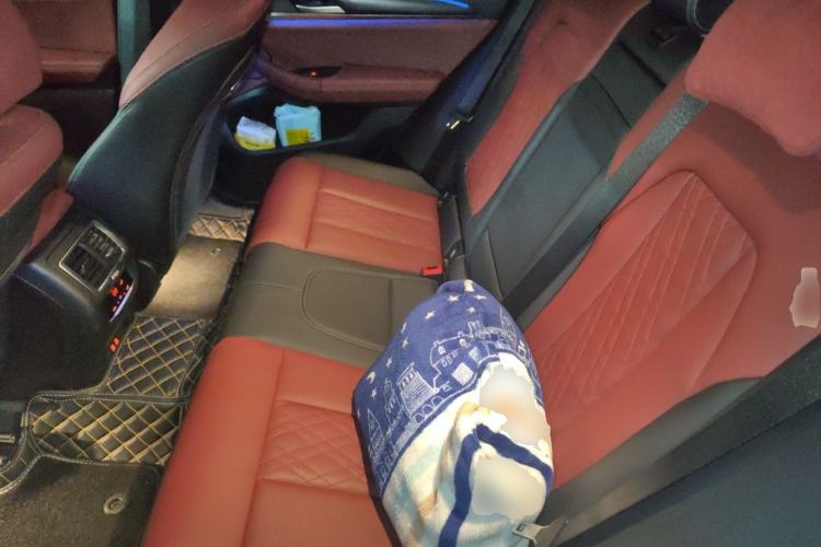 Used BMW X3 2022 Second Facelift xDrive30i Luxury Edition M Night Sky Package Left Rear Seat