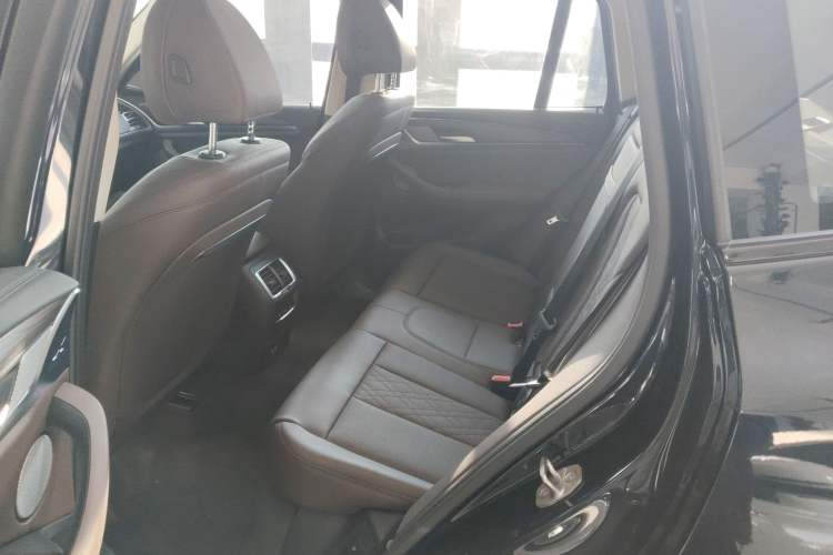 Used BMW X3 2022 Second Facelift xDrive30i Leading Edition M Night Sky Package Left Rear Seat
