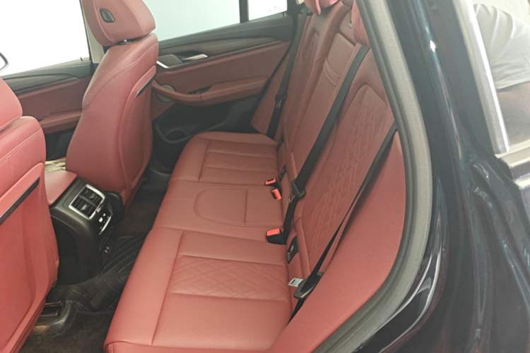 Used BMW X3 2022 Facelift xDrive30i Luxury Edition M Night Edition Package Left Rear Seat