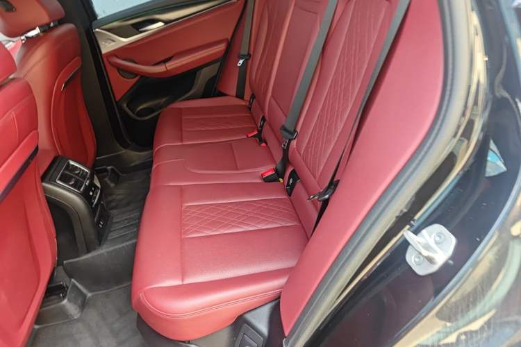 Used BMW X3 2022 Restyled xDrive30i Luxury Edition M Night Sky Package Left Rear Seat
