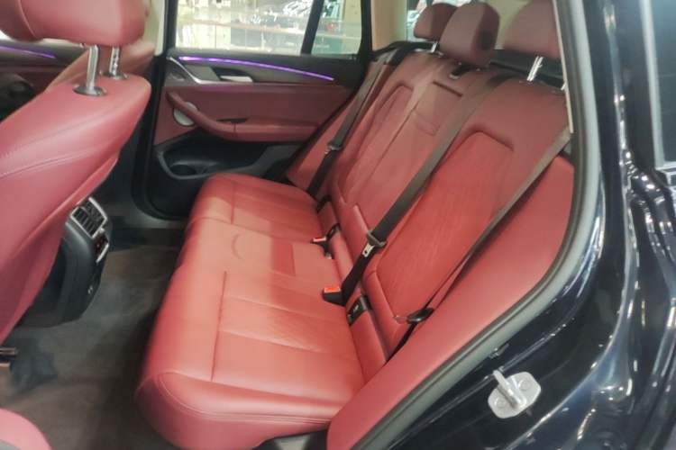Used BMW X3 2022 Second Facelift xDrive30i Leading Edition M Night Sky Package Left Rear Seat
