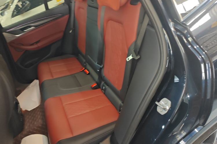 Used BMW X3 2022 Second Facelift xDrive30i Luxury Edition M Night Sky Package Left Rear Seat