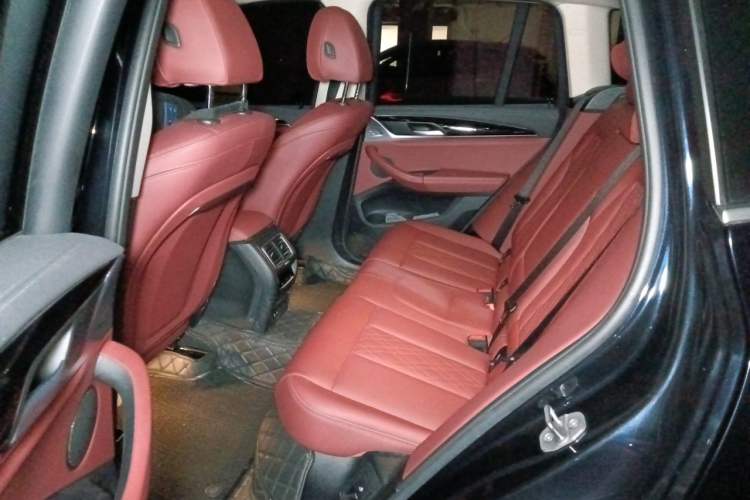 Used BMW X3 2022 Restyled xDrive25i M Sport Package Left Rear Seat