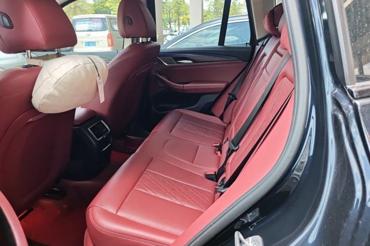 Used BMW X3 2022 Second Facelift xDrive30i Leading Edition M Night Sky Package Left Rear Seat
