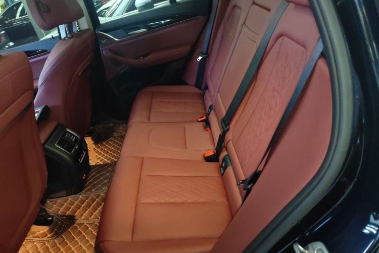 Used BMW X3 2022 Restyled xDrive25i M Sport Package Left Rear Seat