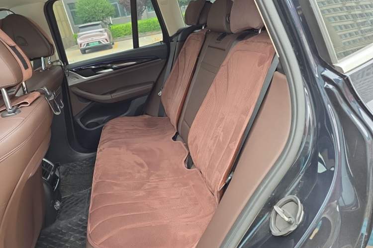 Used BMW X3 2022 Restyled xDrive25i M Sport Package Left Rear Seat