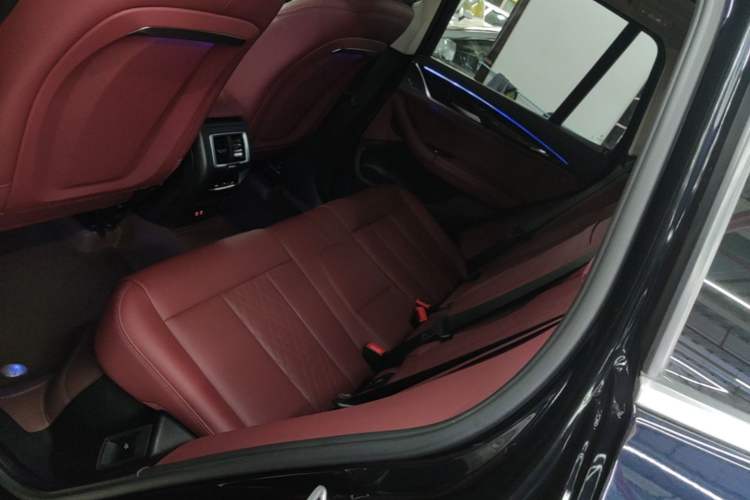 Used BMW X3 2022 Restyled xDrive25i M Sport Package Left Rear Seat