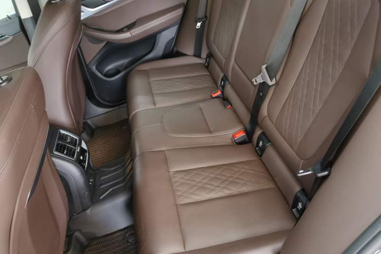 Used BMW X3 2022 Restyled xDrive25i M Sport Package Left Rear Seat
