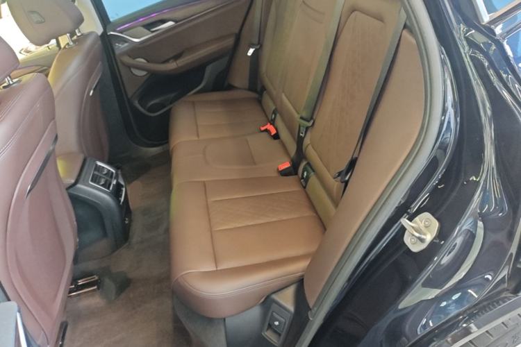 Used BMW X3 2022 Facelift xDrive30i Luxury Edition M Night Edition Package Left Rear Seat