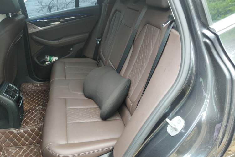 Used BMW X3 2022 Restyled xDrive25i M Sport Package Left Rear Seat