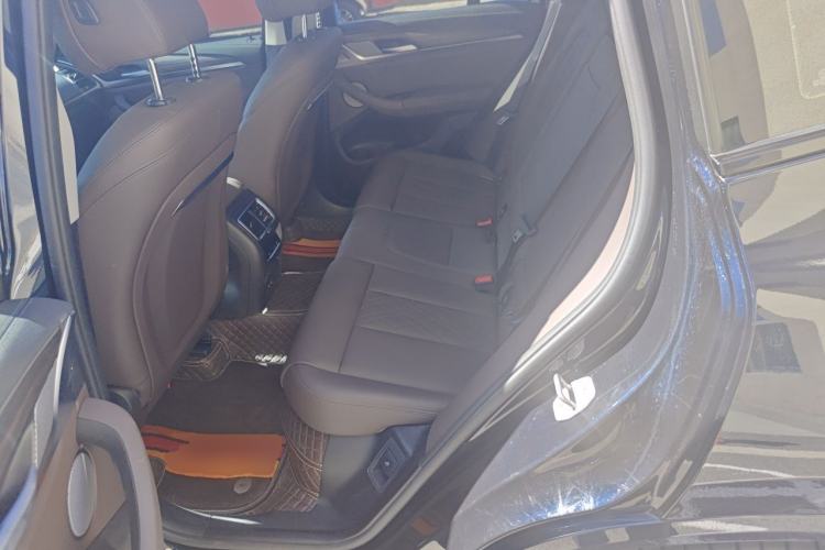 Used BMW X3 2022 Second Facelift xDrive30i Leading Edition M Night Sky Package Left Rear Seat