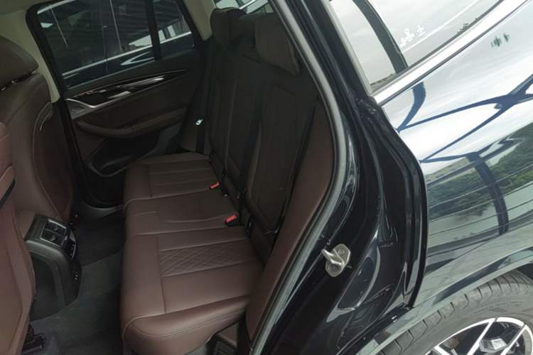 Used BMW X3 2022 Restyled xDrive25i M Sport Package Left Rear Seat