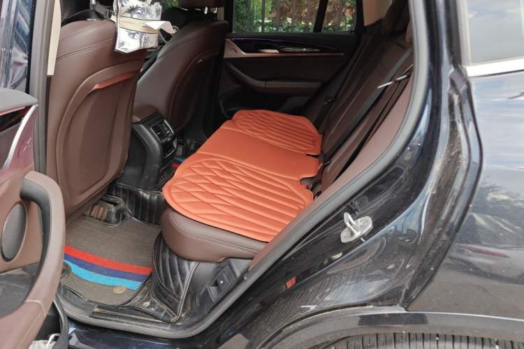 Used BMW X3 2022 Restyled xDrive25i M Sport Package Left Rear Seat