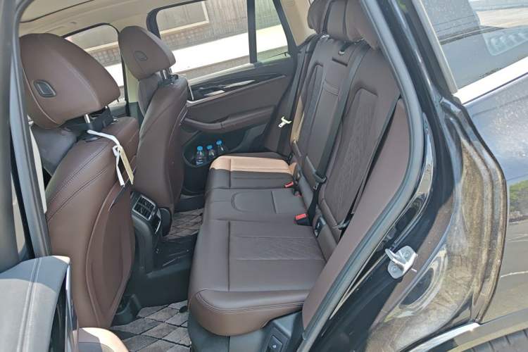 Used BMW X3 2022 xDrive25i M Sport Package Left Rear Seat
