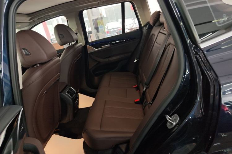 Used BMW X3 2022 Restyled xDrive25i M Sport Package Left Rear Seat