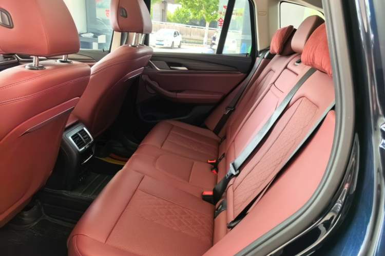 Used BMW X3 2022 Second Facelift xDrive30i Leading Edition M Night Sky Package Left Rear Seat