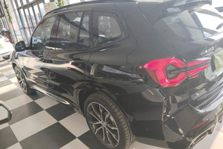 Used BMW X3 2022 Second Facelift xDrive30i Leading Edition M Night Sky Package Left Side