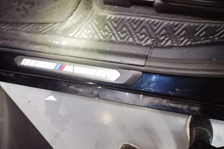 Used BMW X3 2022 xDrive30i Luxury Model M Night Sky Package Left Side Sill