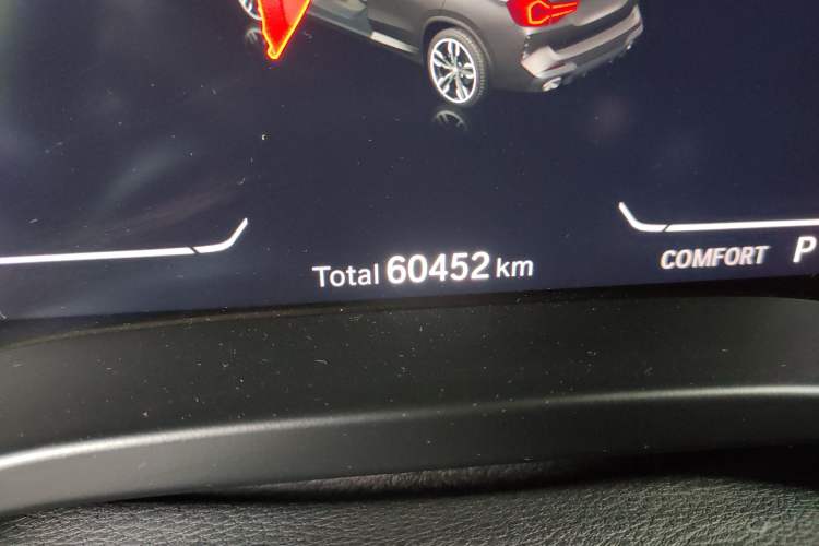 Used BMW X3 2022 M40i Odometer Close Up