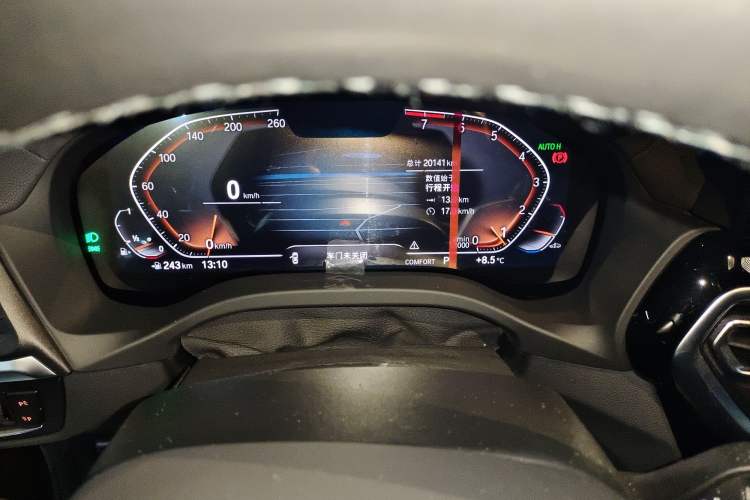 Used BMW X3 2022 xDrive25i M Sport Package Odometer Close Up