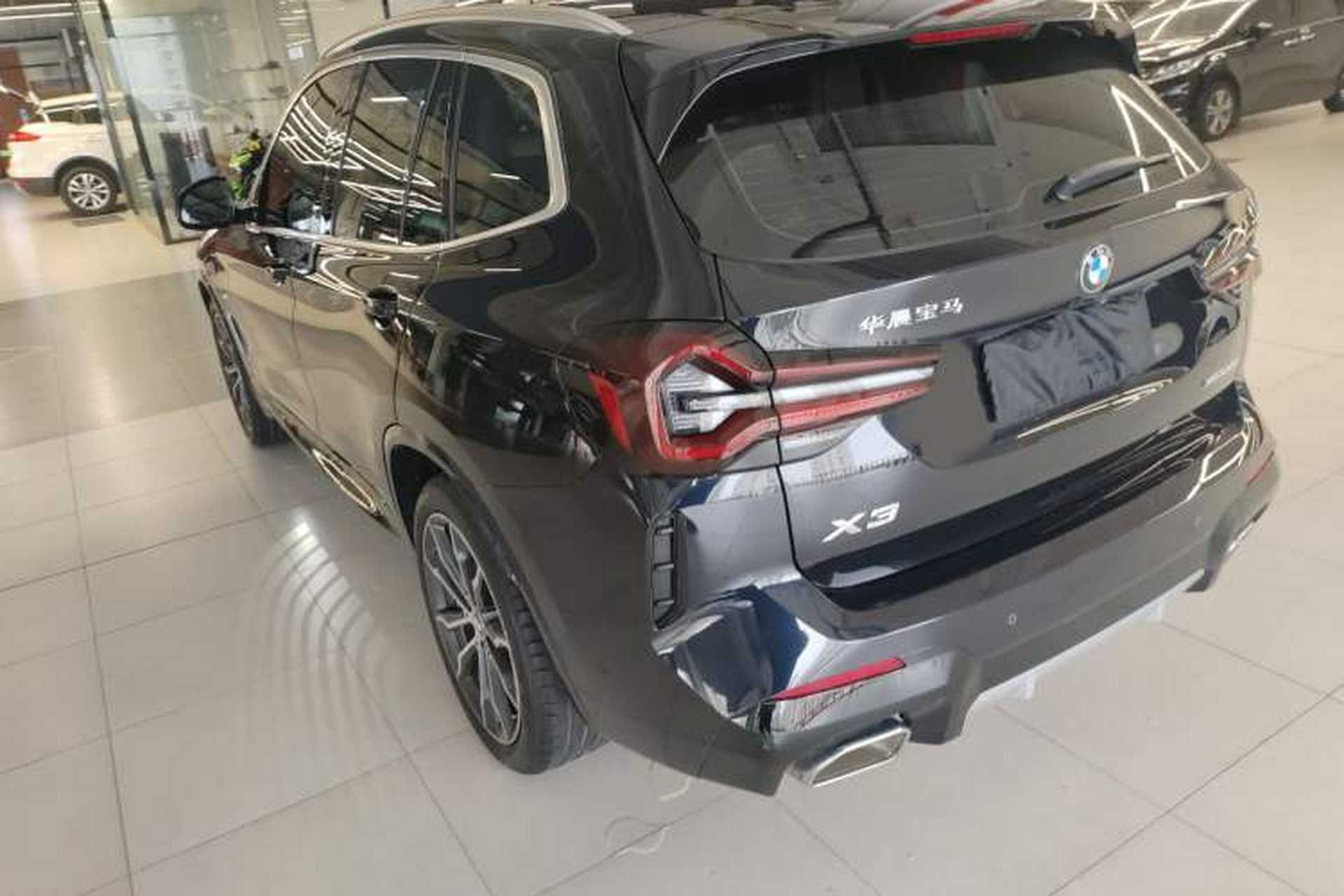 Used BMW X3 2022 Second Facelift xDrive30i Leading Edition M Night Sky Package Rear Left 45 Deg